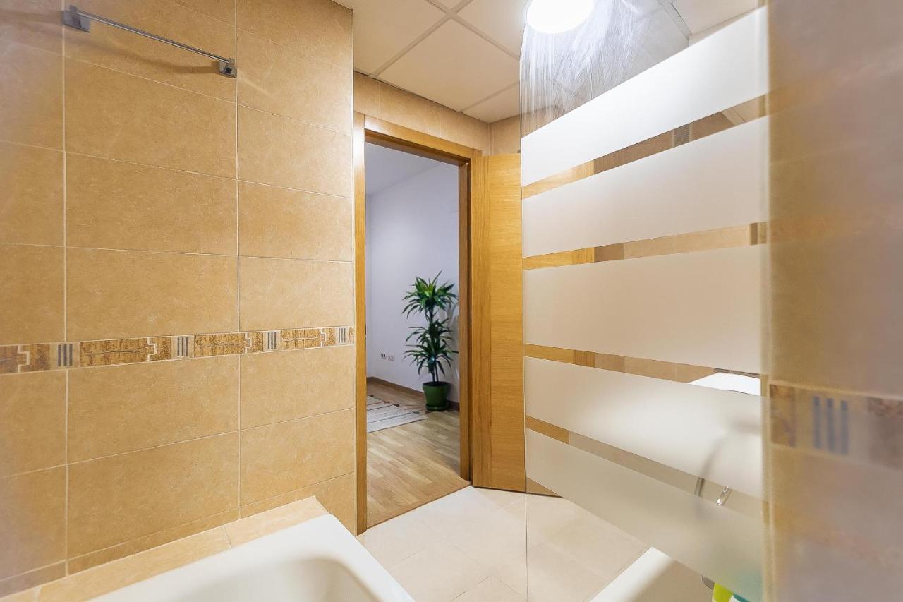 Central Malaga Apartment At Mitjana Plaza Eksteriør billede