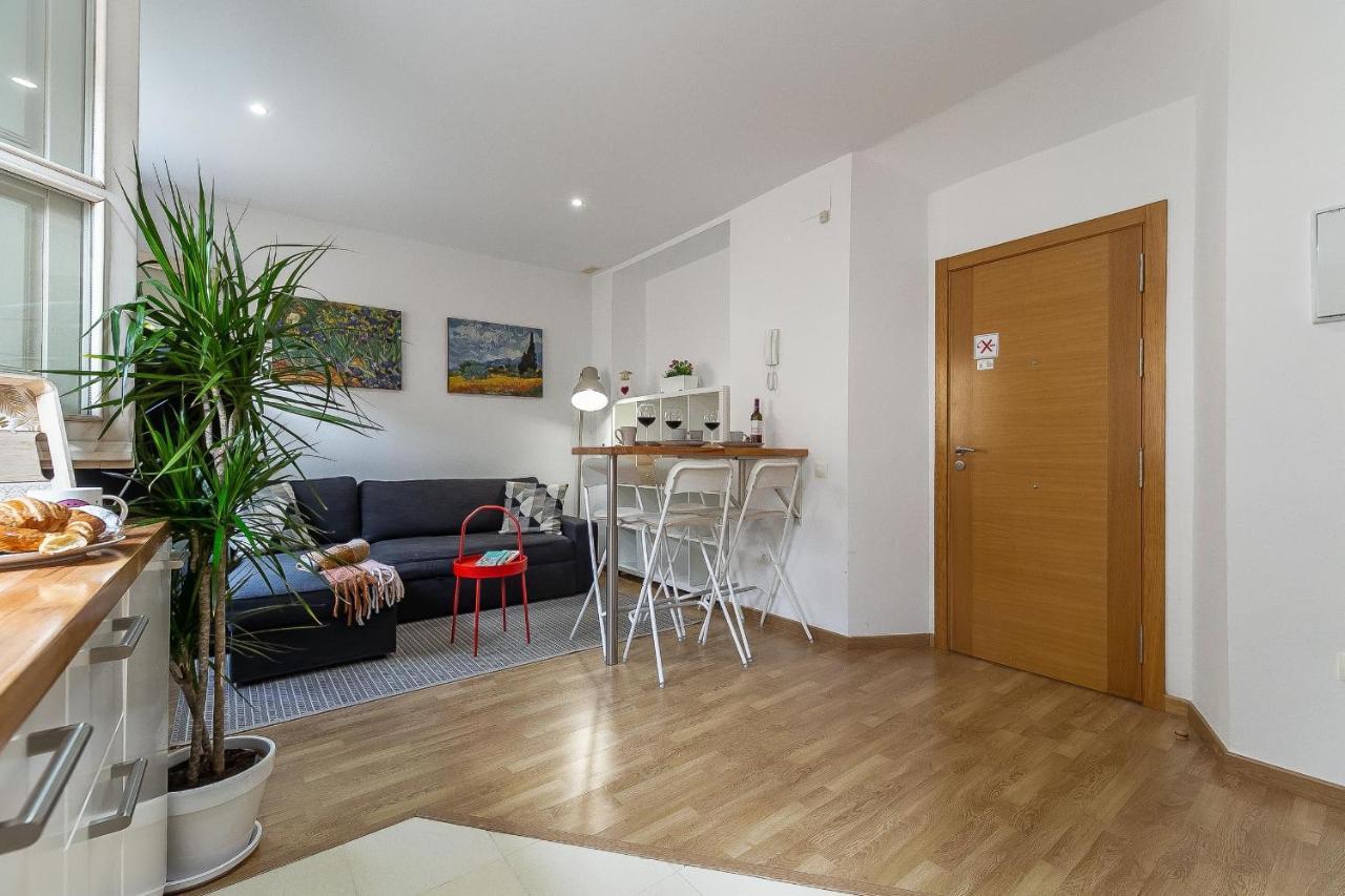 Central Malaga Apartment At Mitjana Plaza Eksteriør billede