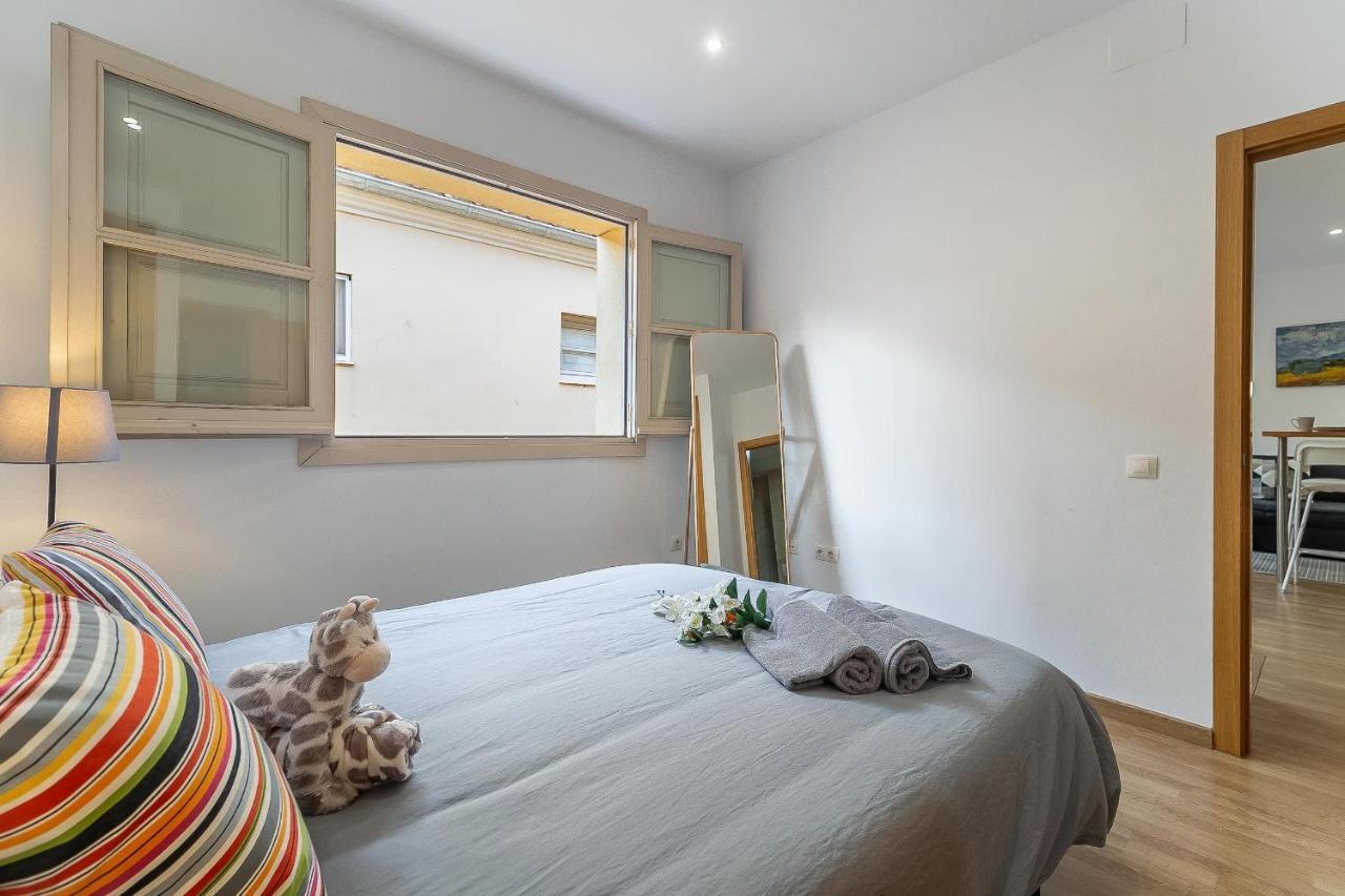 Central Malaga Apartment At Mitjana Plaza Eksteriør billede